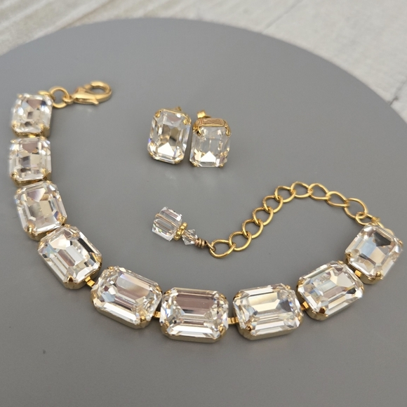 Austrian Crystal Bracelet in Gold - Picture 10 of 10